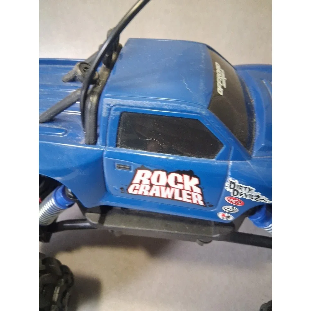 Maisto Rock Climber With Remote - Picture 6 of 14